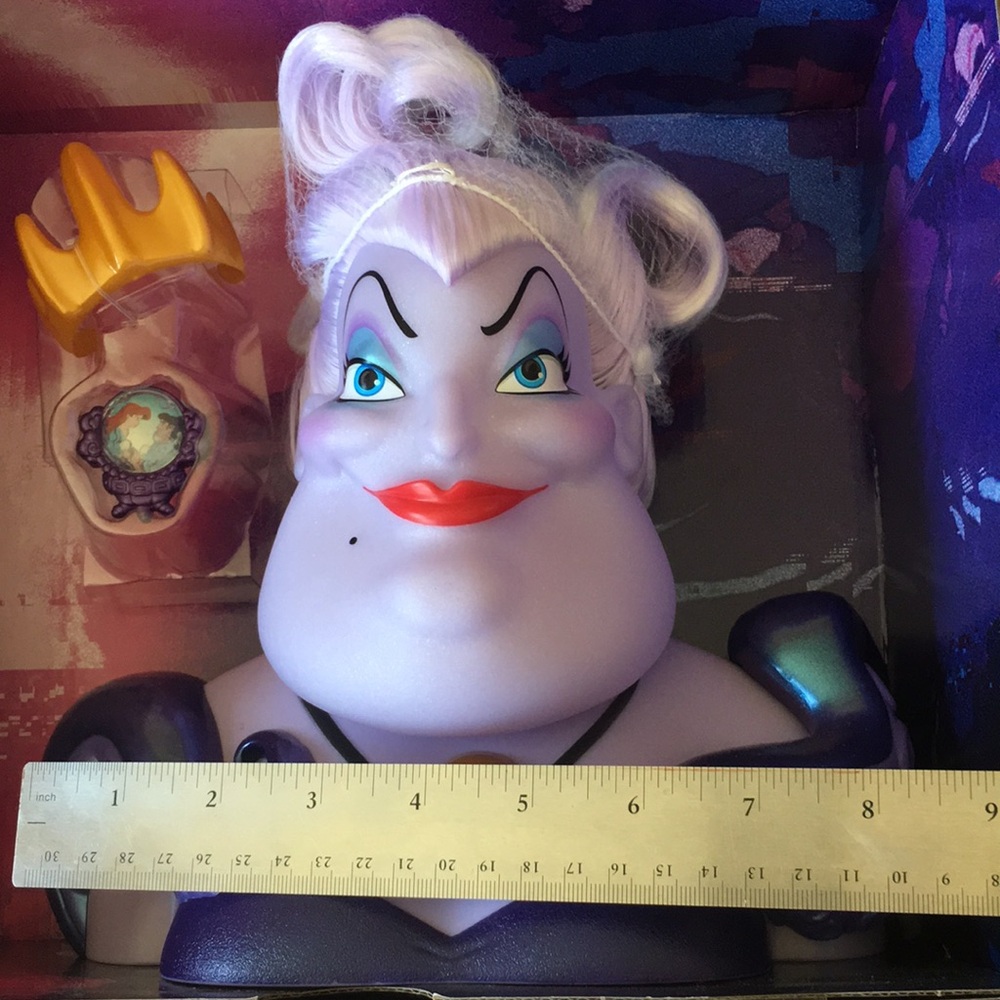 DISNEY Villains Ursula Styling Head - Purple and Black (Opened Box) Large Size - Picture 14 of 14